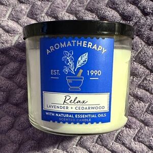 Bath & Body Works Aromatherapy Lavender & Cedarwood Candle - Blue and White